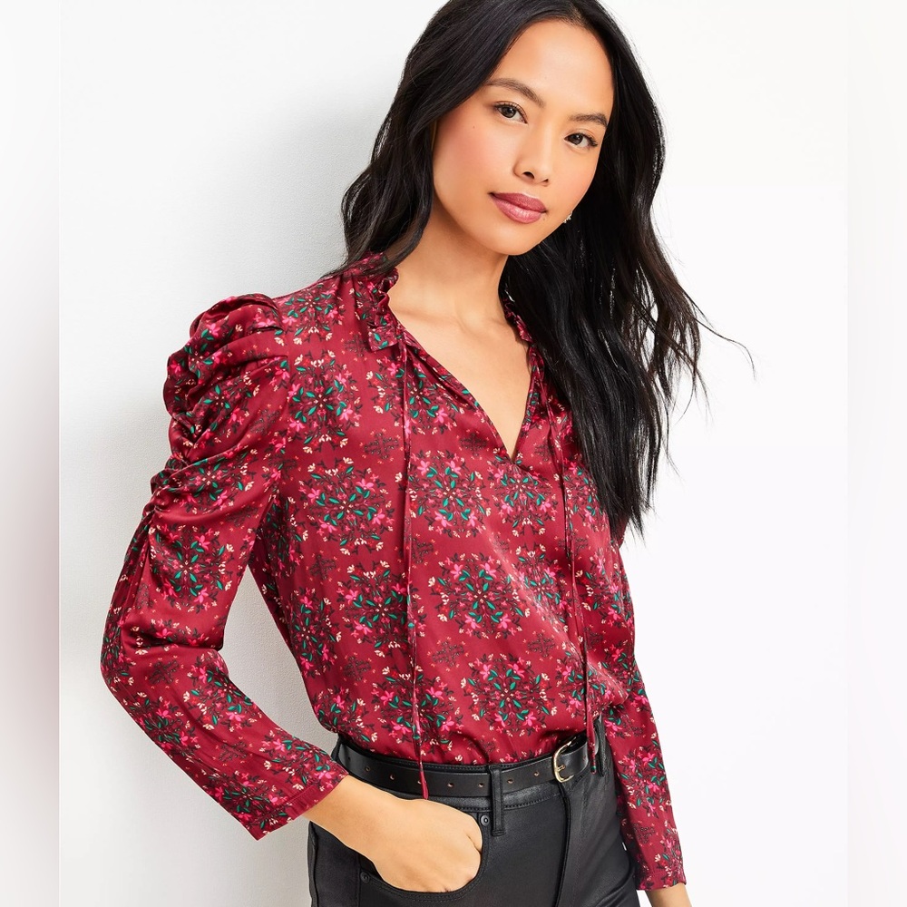 NWT LOFT Floral Cinched Sleeve Ruffle Tie Neck Mixed Media Top